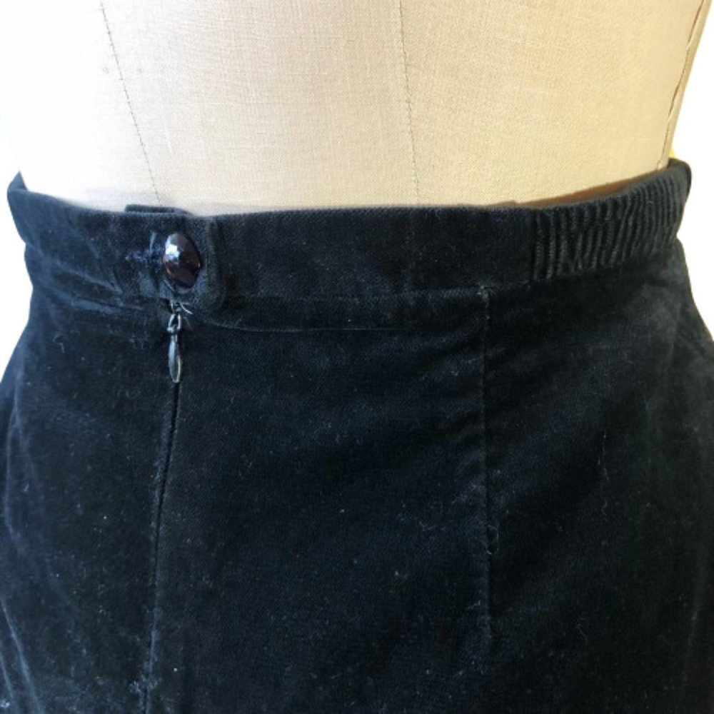 Vintage pencil fitted velvet skirt with bow - Picture 7 of 15